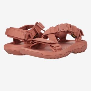 NWOB Teva Hurricane Verge sandals